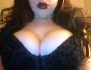 Who Wants To Make These (F)Ull Black Lips Drip With White Cum?