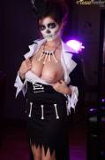 Voodoo Queen Tessa Fowler