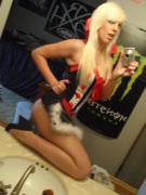 Playin' With The Queen Of Hearts, Knowin' It Ain't Very Smart