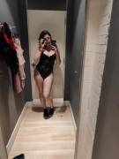 [F] People Said I Look Like A &Amp;Quot;Porn Teacher&Amp;Quot; In This Pic