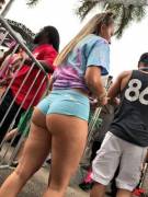 Twenty Pounds Of Ass In Five Pounds Of Shorts