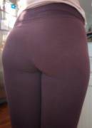 Work Doesn't Keep Me Away From Sharing My Ass [F]