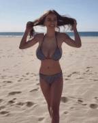 Sophie Mudd Gif