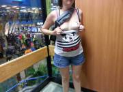 [F]Lashing In The Elevator... Who Wants To Go Down?