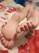 Do You Like My Feet? [F]