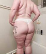 [Selling] I Love That My Ass Swallows Even The Thickest Of Thongs [Pty] [F] [Gfe] ...