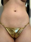 Golden Cameltoe [Oc]