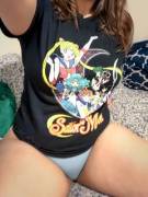 [Oc] Just A Little Bit Of Cleavage