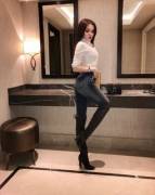 Jean And Tight High Boots Are Always A Good Combination