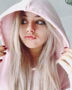 Sonya Rudskaya [Ukraine] (Xpost R/Perfect_Tongue_Fetish)