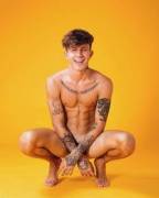 This Dude Actually Has A Tasteful Chest/Collar Tat