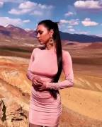 I Want To Believe In A Tighter Dress And Better Drink (Gif)