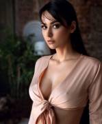 Braless (3 Picture Album)