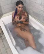 Lubba-Dub-Dub, Titties In The Tub