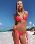 Red Hot Bikini Babe [Gif]
