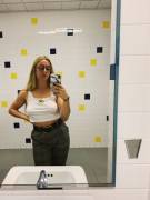 Hot Nerd Showing Pokies