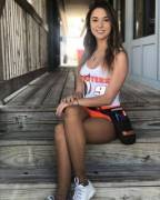 Hooters Girl