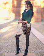 Ariadna Showing Off Her Tight Outfit