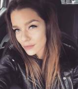 Anita Tóth Aka Anjou (@Anita0.1)