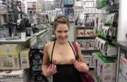 Flashing Her Tits At Bed Bath &Amp;Amp;Amp; Beyond (1 Mic)