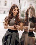 Sarah Tran (@Sarahannabella)