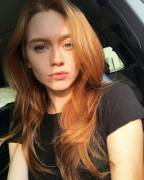 Holly Hicks (@Hollyyyhicks)