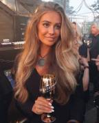 Nicoline Artursson (@Nicolineartursson)