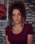 Emelie Battah (@Emeliebattah)