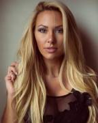 Kindly Myers (@Kindly)