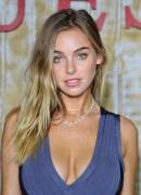 Elizabeth Turner (@Elizabethcturner)