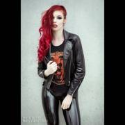 Casual Style And Latex (Fuxteufelswild)