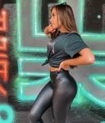 Nothing Like Tight Leggings For Showcasing Gains