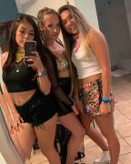 Kendra Spade &Amp;Amp;Amp; Friends (Coachella)