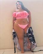 Chubby Babe In A Pink Bikini