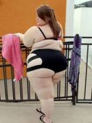 Foxy Roxxie's Big Cheeks Don't Quite Fit In Her Suit