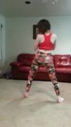 White Girl Twerking In Leggings