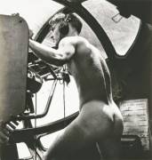 The Naked Gunner, 1944 (Xpost /R/Pics)