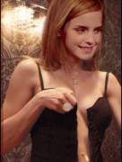 [Oc] Emma Watson's Surprising Reveal (New Gif)