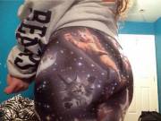 I Treated Myself To These Leggings For Christmas, And Figured Reddit Would Be A Fan.