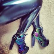 Slick Leggings, Wet Look Style