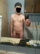 20/Male 5'4&Amp;Quot; I Don't Think I Look Manly At All Due To My Height.