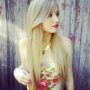 Requesting This Hot Girl I Know