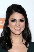 [Found] Cecily Strong - Keira Nicole (2 Sets Of Comparison Photos)