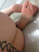 My First Feet Pics! Size 6.5, R/Feet Newbie :)