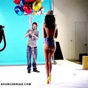 Emily Ratajkowski [Gif]