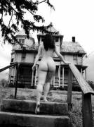 What A Sexy Good-Bye !!! ;)