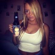 [Fb] I Like Her Proportions