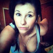 [Ig] Huge Tit Hottie