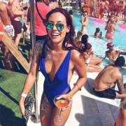 [Fb] My Favorite Kind Of One Piece