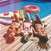 [Fb] Three By The Pool